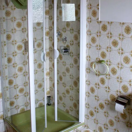 Apartment Up De Ring 11