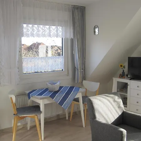 Apartment Up De Ring 11