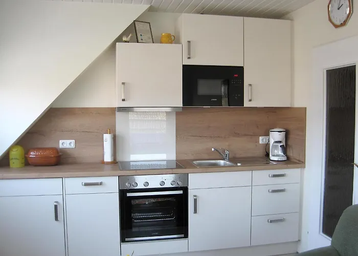 Apartment Up De Ring 11 *
