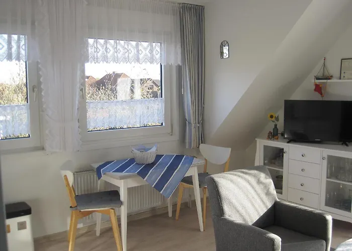 Apartment Up De Ring 11 *